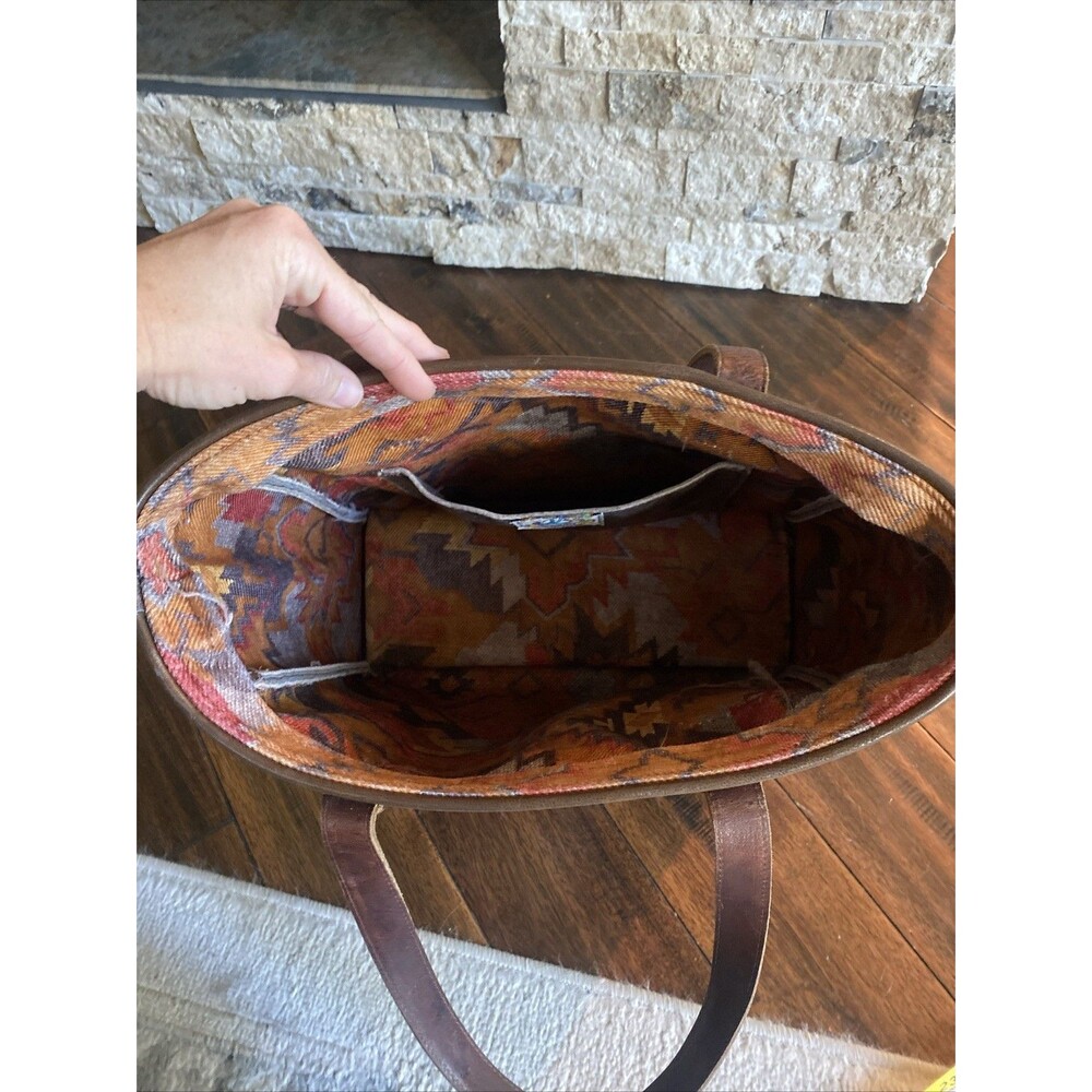 Vintage Consuela Brown Leather Tote with Colorful Southwestern Interior - Picture 4 of 13